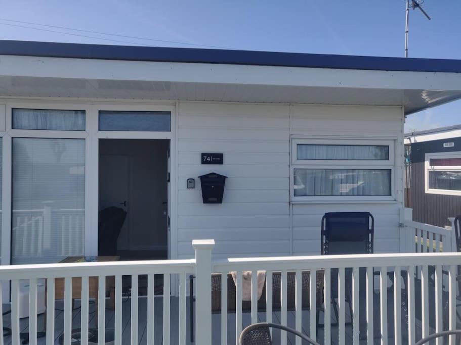 L&L'S Lodge, A Small But Perfectly Formed Chalet Chapel St. Leonards Exterior foto
